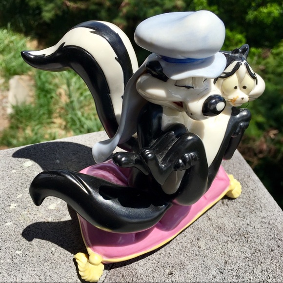 Pepe Le Pew Looney Tunes Vintage Figurine - Picture 7 of 8